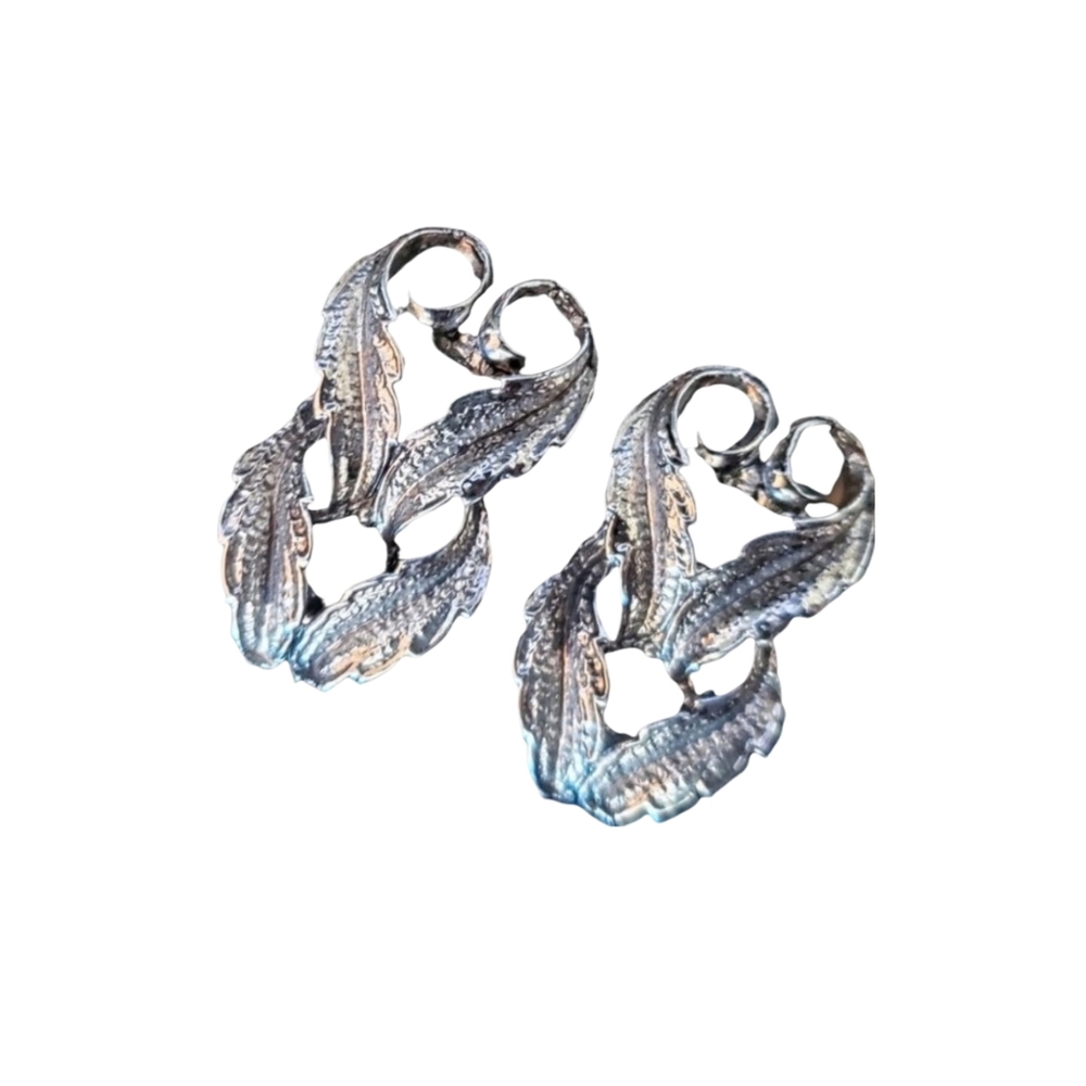 Vintage Antiqued Non Magnetic Costume Clip On Earrings Adorned with Four Leaves